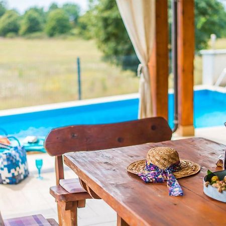 Holiday Home Tanja Pula Exterior photo